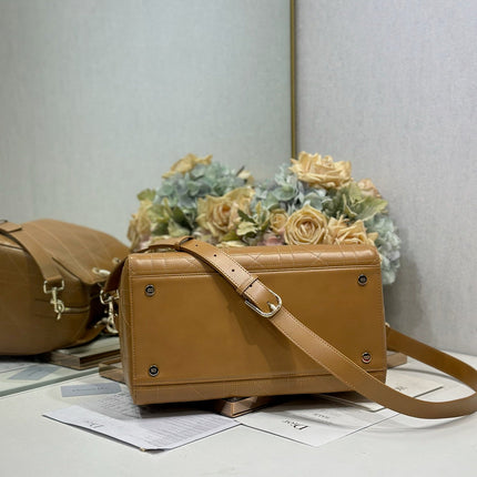 DIOR 26S CANNAGE GRANVILLE BAG 34 IN LIGHT BROWN CALFSKIN