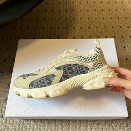 DIOR 26S VIBE SNEAKER 55MM IN DARK GRAY DIOR OBLIQUE LUSENTI EMBROIDERED COTTON AND BEIGE SUEDE