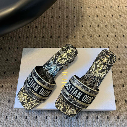 DIOR 26S DWAY HEELED SLIDE 40MM IN BLACK AND GOLD EMBROIDERED COTTON