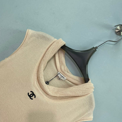 CHANEL 26S SLEEVELESS KNIT TOP 1402
