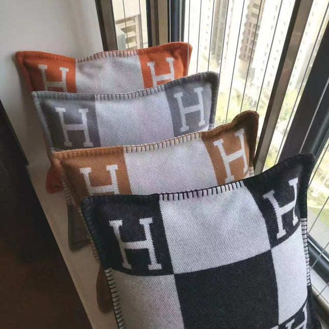 HERMES PILLOW IN COLORFUL FABRIC STYLE 01