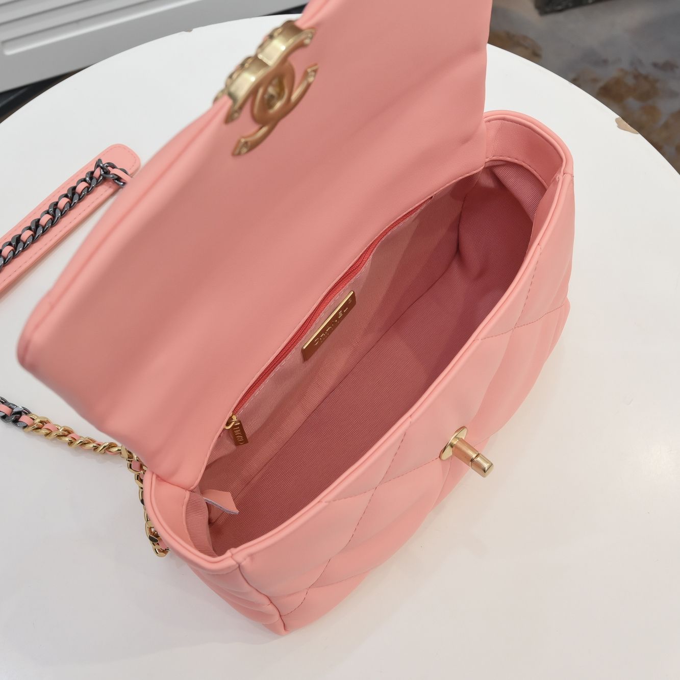 19 FLAP BAG 26CM 9010 ORANGE