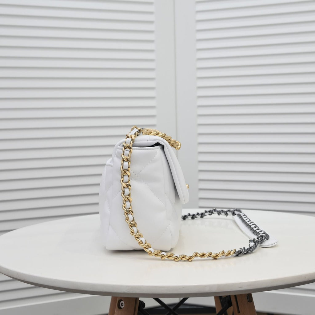 19 FLAP BAG 26CM 9010 WHITE