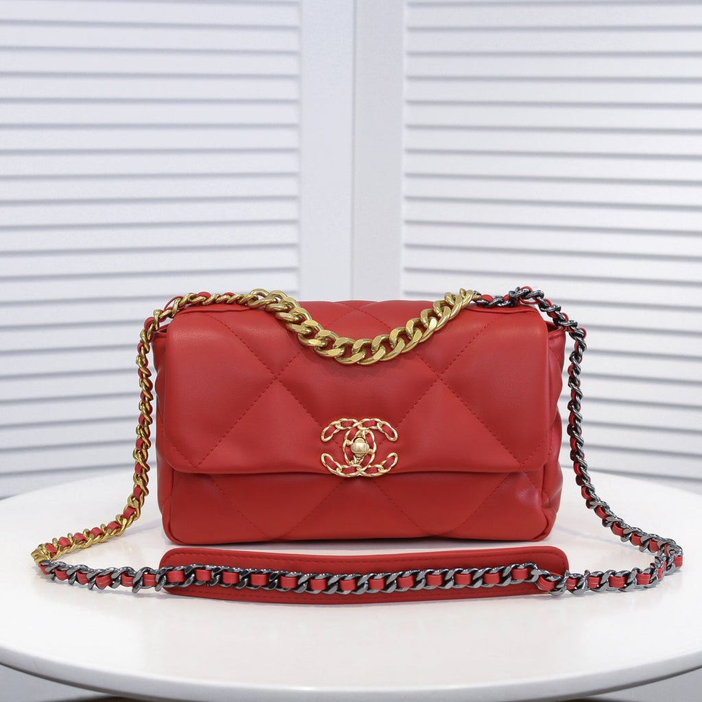 19 FLAP BAG 26CM 9010 RED