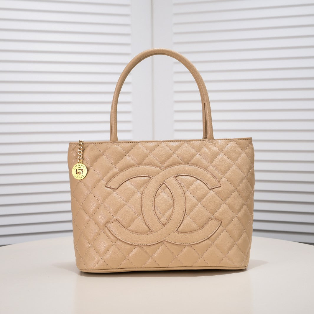 MEDALLION TOTE CAVIAR 3326 BEIGE