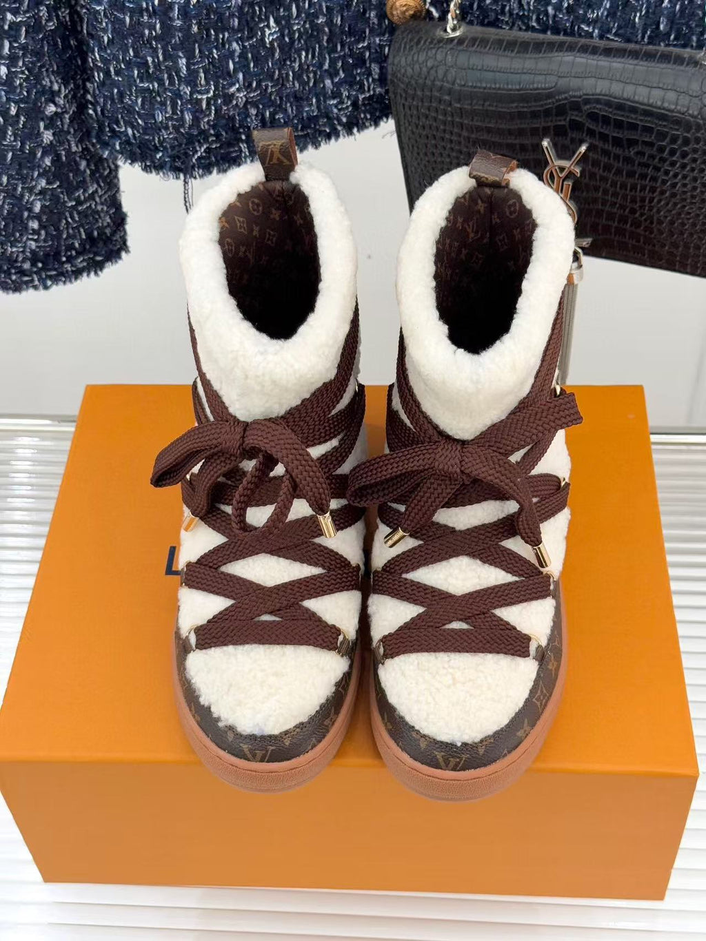 CLOUD LACE-UP ANKLE BOOTS IN BEIGE 23425