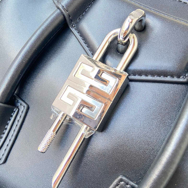 MINI 27 ANTIGONA LOCK BAG IN BLACK LAMBSKIN
