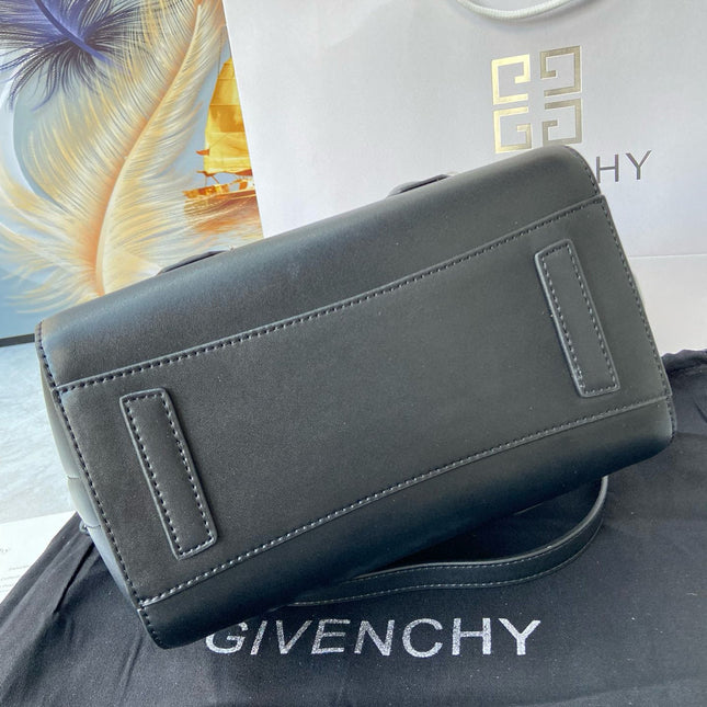MINI 27 ANTIGONA LOCK BAG IN BLACK LAMBSKIN