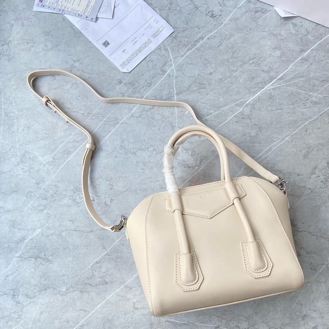 MINI 27 ANTIGONA LOCK BAG IN BEIGE LAMBSKIN