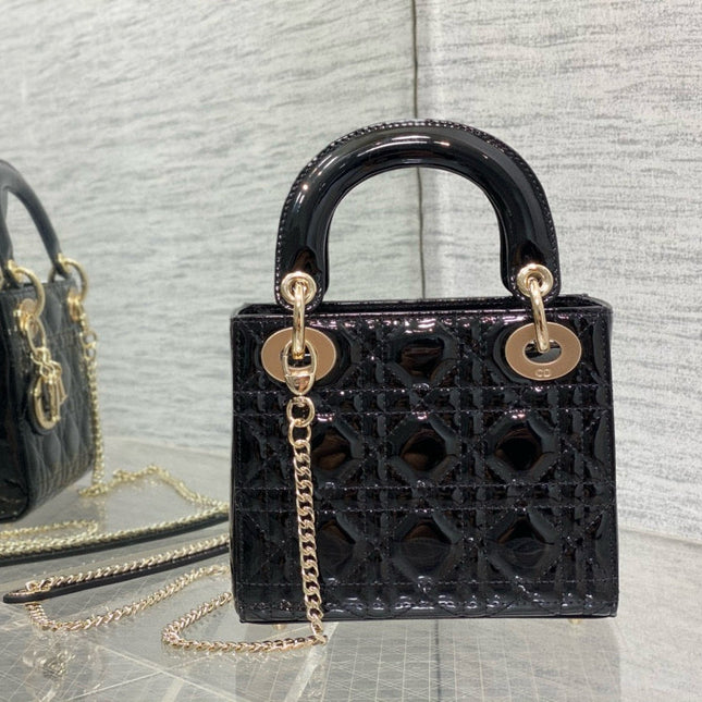 MINI 17 LADY BAG IN BLACK PATENT CALFSKIN