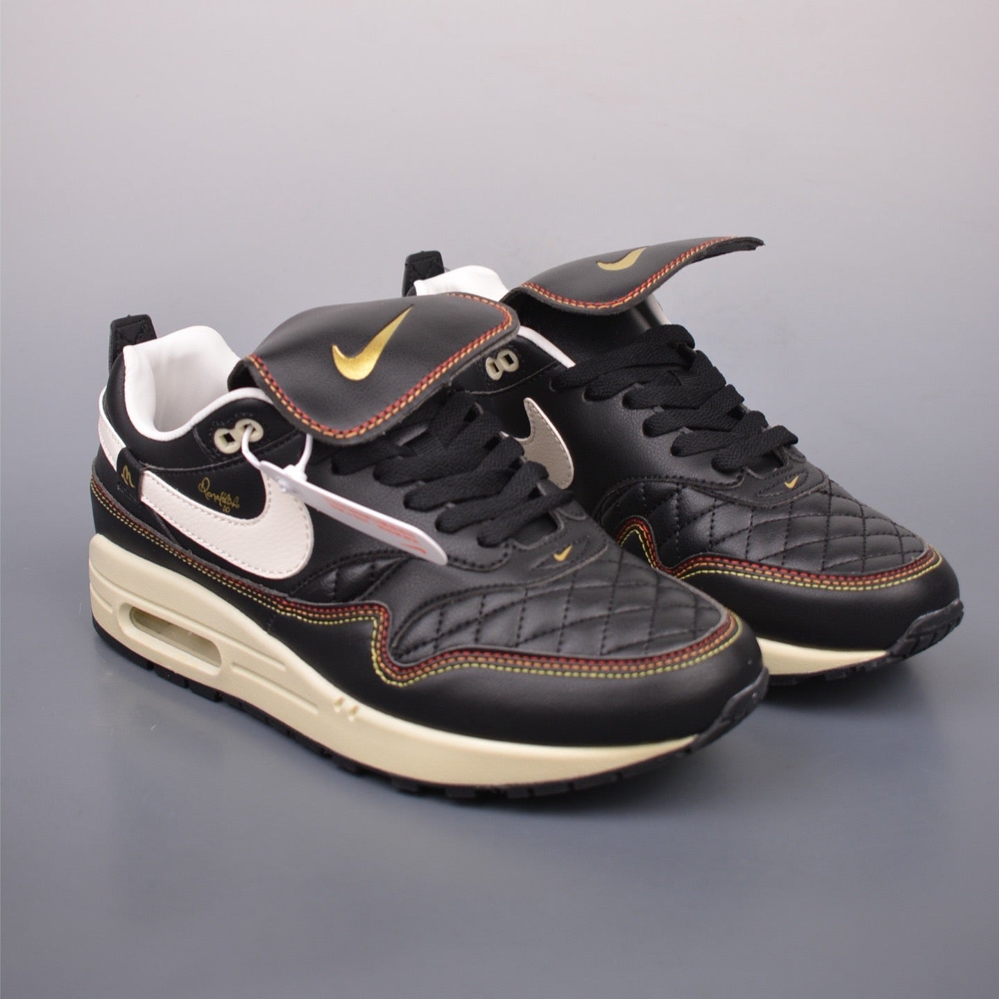 AIR MAX 1 SNEAKERS IN BLACK WHITE GOLD LEATHER