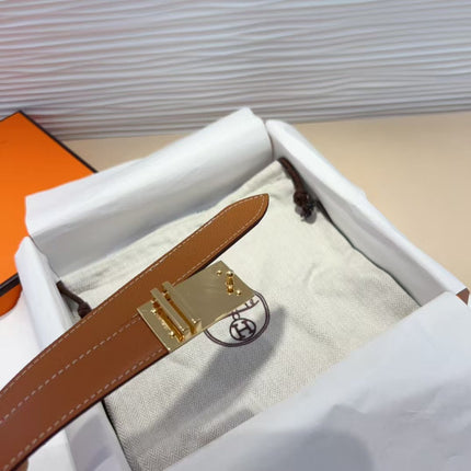 HM KELLY BELT BAG 25 IN BROWN CALFSKIN
