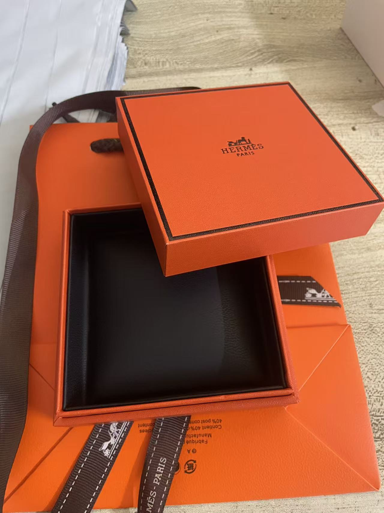 HM BRACELET BOX