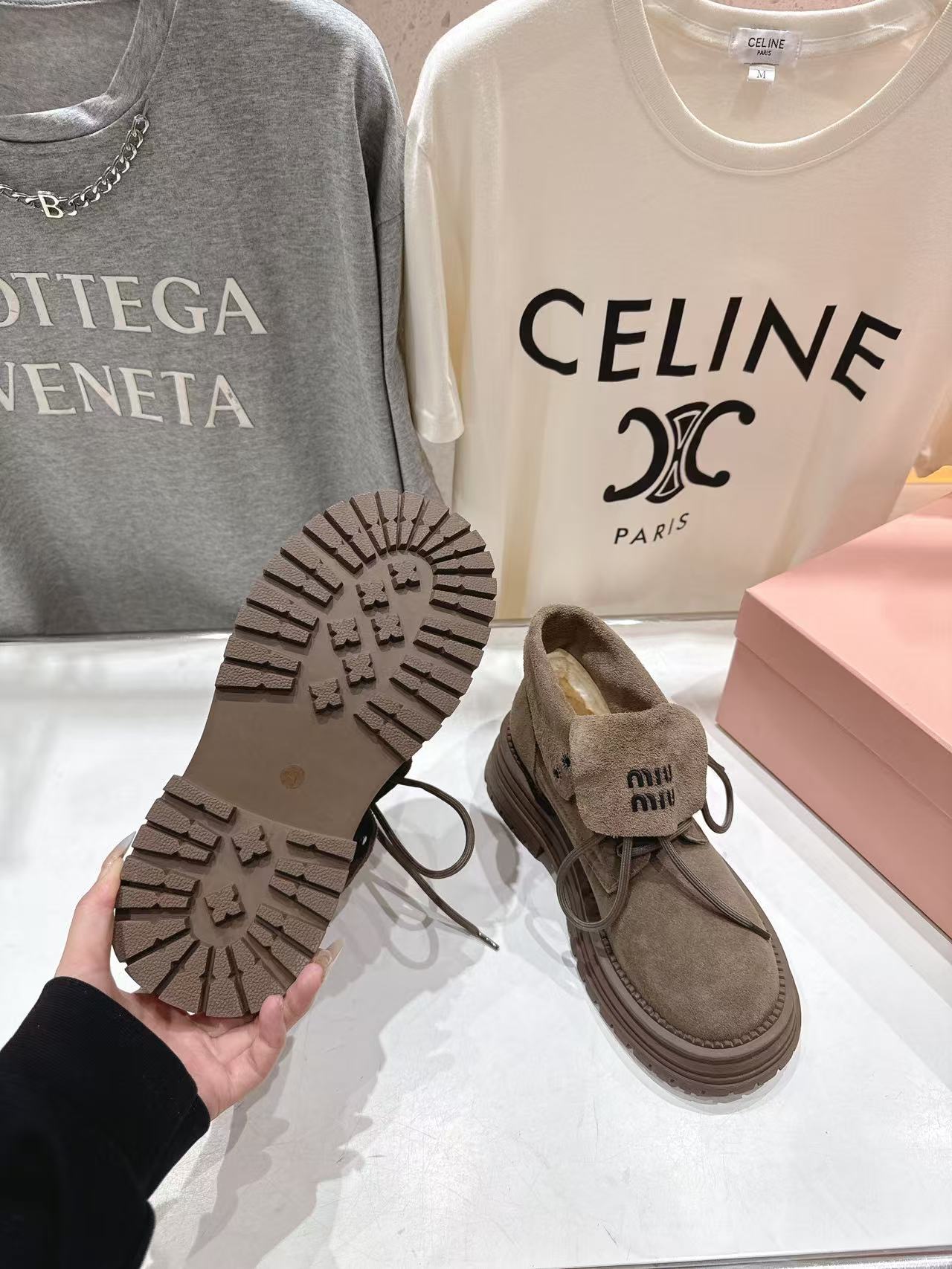 MM ANKLE BOOTS IN COFEE BROWN SUEDE