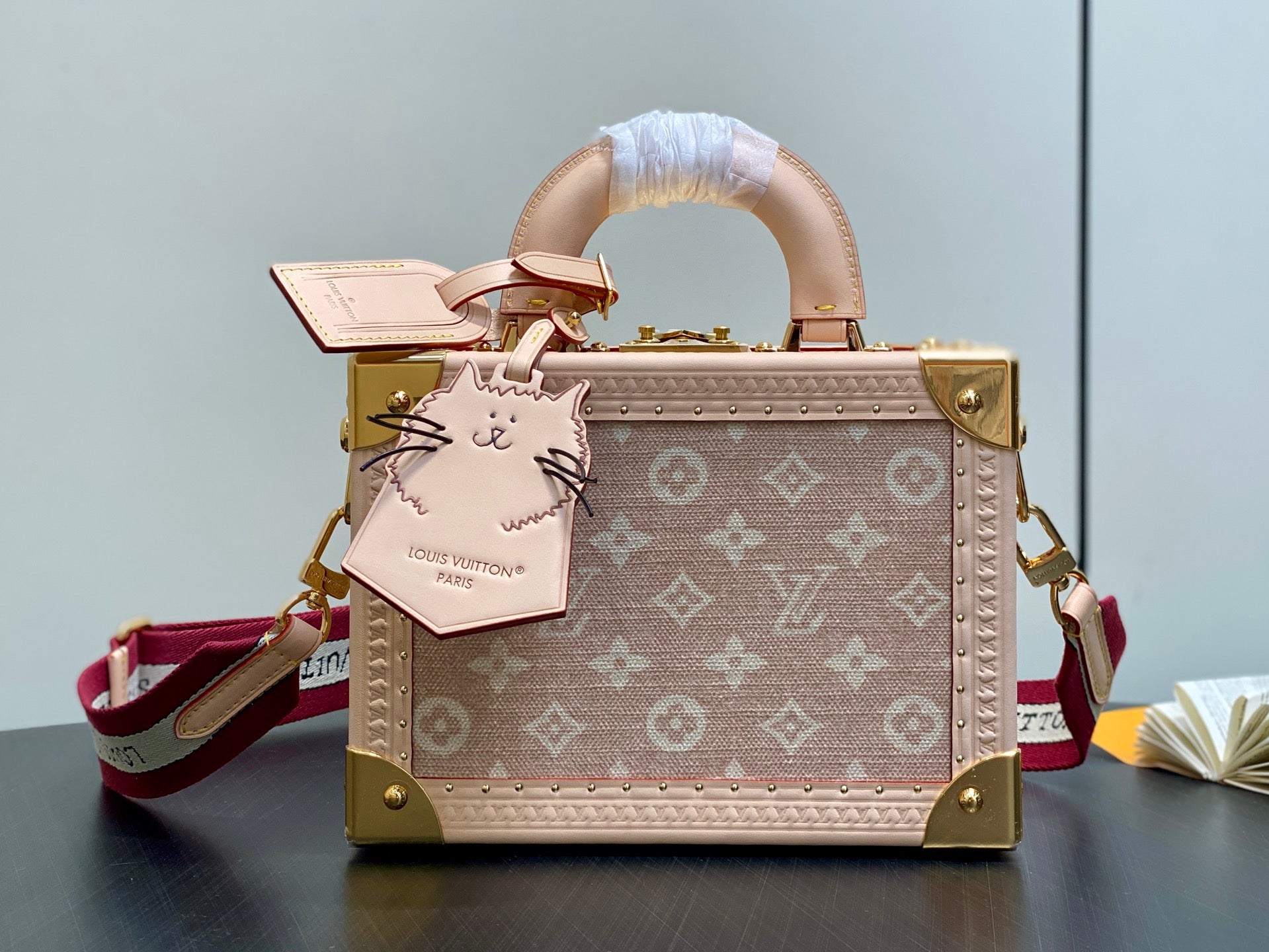 LV TRUNK 22 IN LIGHT PINK CANVAS GOLD HARDWARE