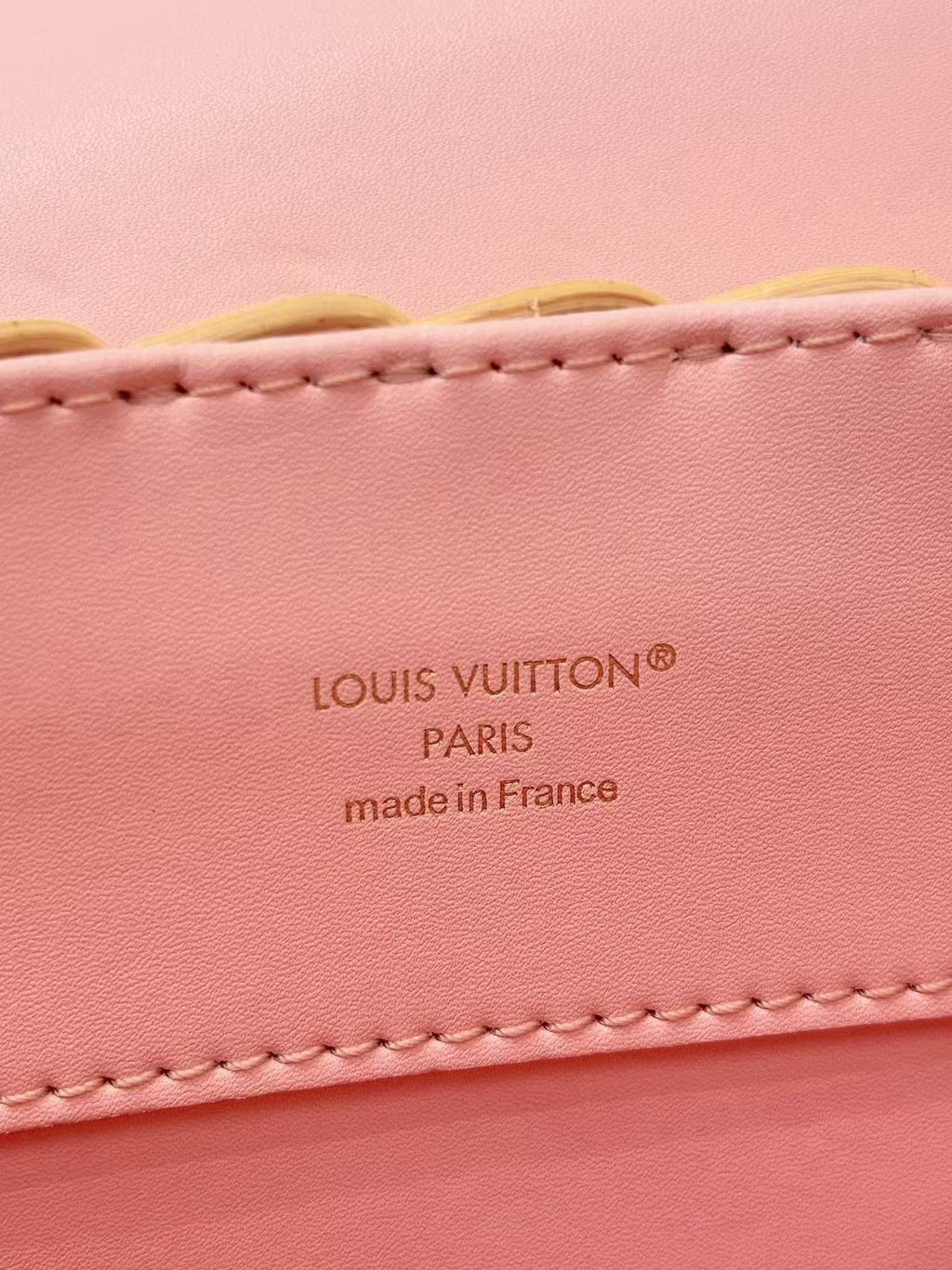 LV 26S CAPUCINES BB BAG 27 PINIC IN  CALFSKIN HARDWARE AND  PINK LOGO
