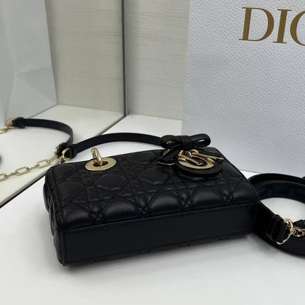 DIOR 26S CANNAGE TOP HANDLE BAG IN BLACK LAMBSKIN