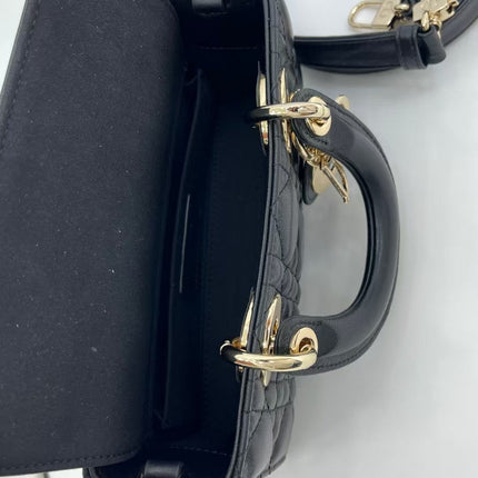 DIOR 26S CANNAGE TOP HANDLE BAG IN BLACK LAMBSKIN