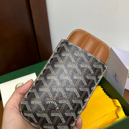 GOYARD 26S CARD HOLDER IN NAVY GOYARDINE CANVAS