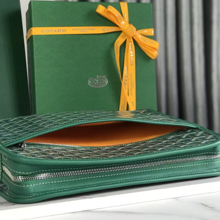 GOYARD 26S ZIP DOCUMENT POUCH IN GREEN GOYARDINE CANVAS