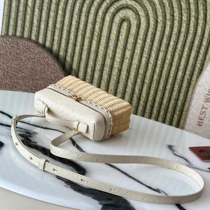 LORO 26S MINI BASKET BAG IN IVORY WOVEN RAFFIA