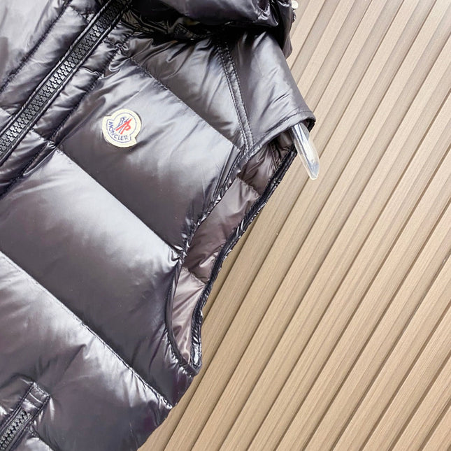 MONCLER SLEEVELESS PUFER JACKET IN BLACK STYLE 10