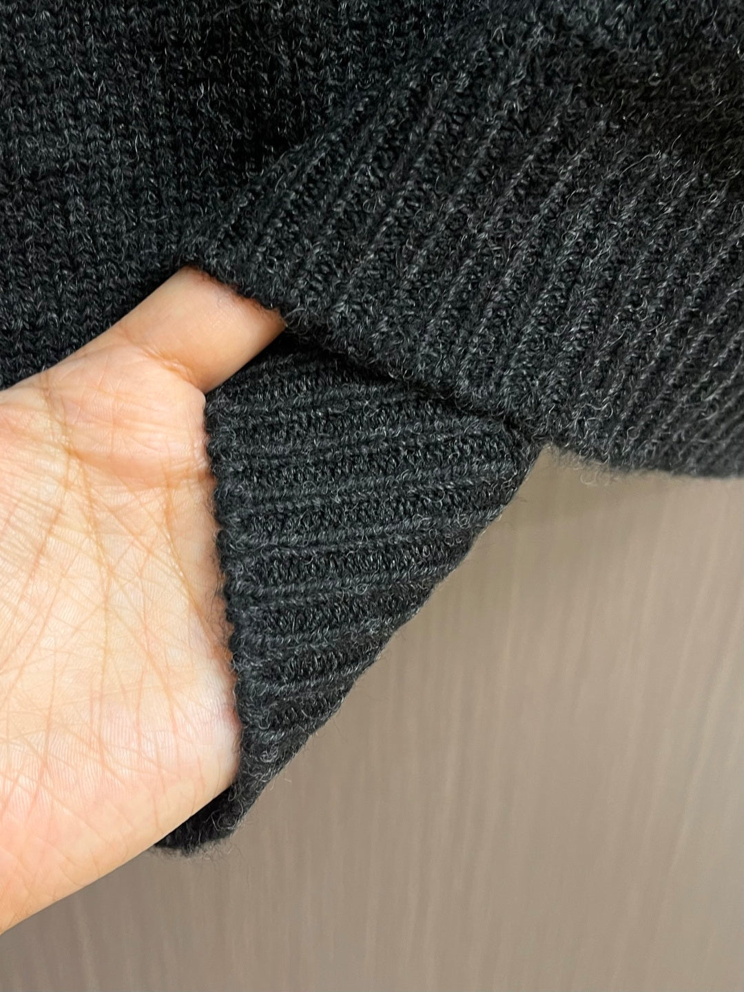 LP 26S KNITTED CREW NECK SWEATER 424