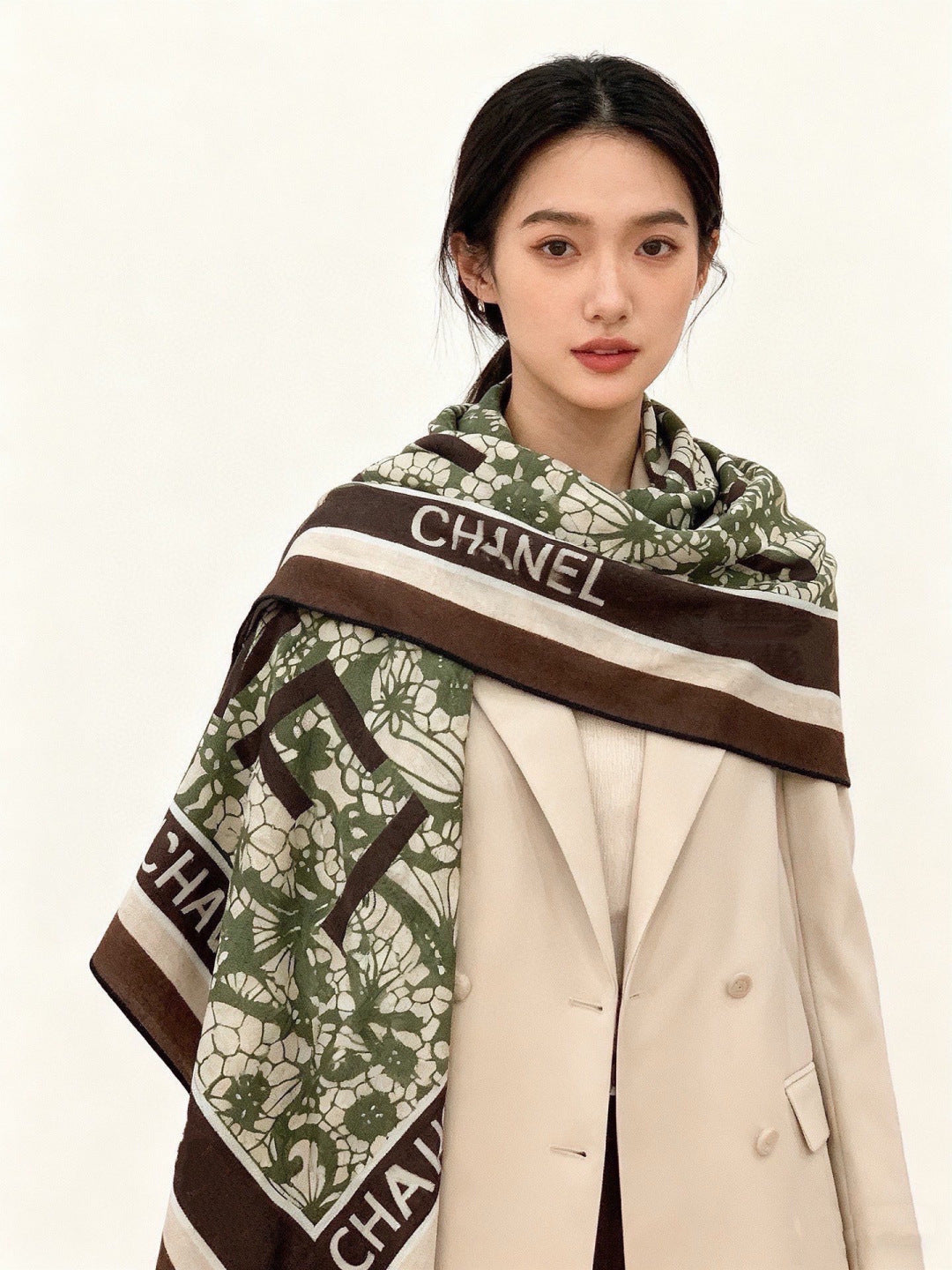 CHANEL 26S SCARF 135 IN CASHMERE AND SILK 306136