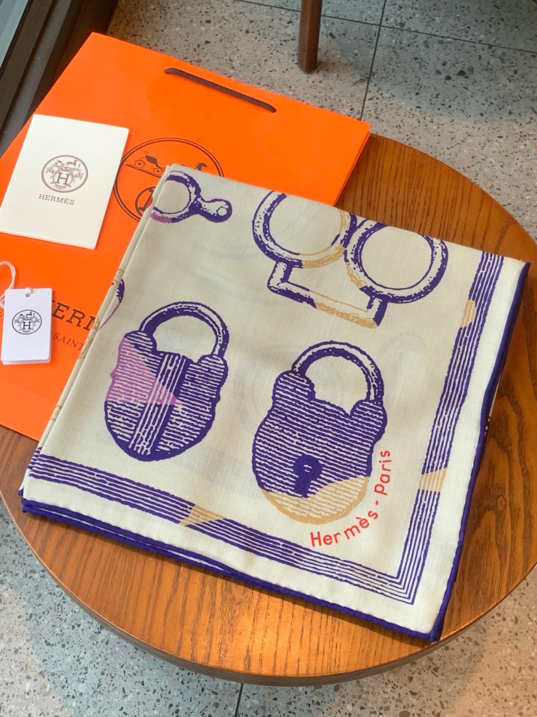 HERMES 26S PRINTED SQUARE SCARF 135 IN CASHMERE AND SILK 307238