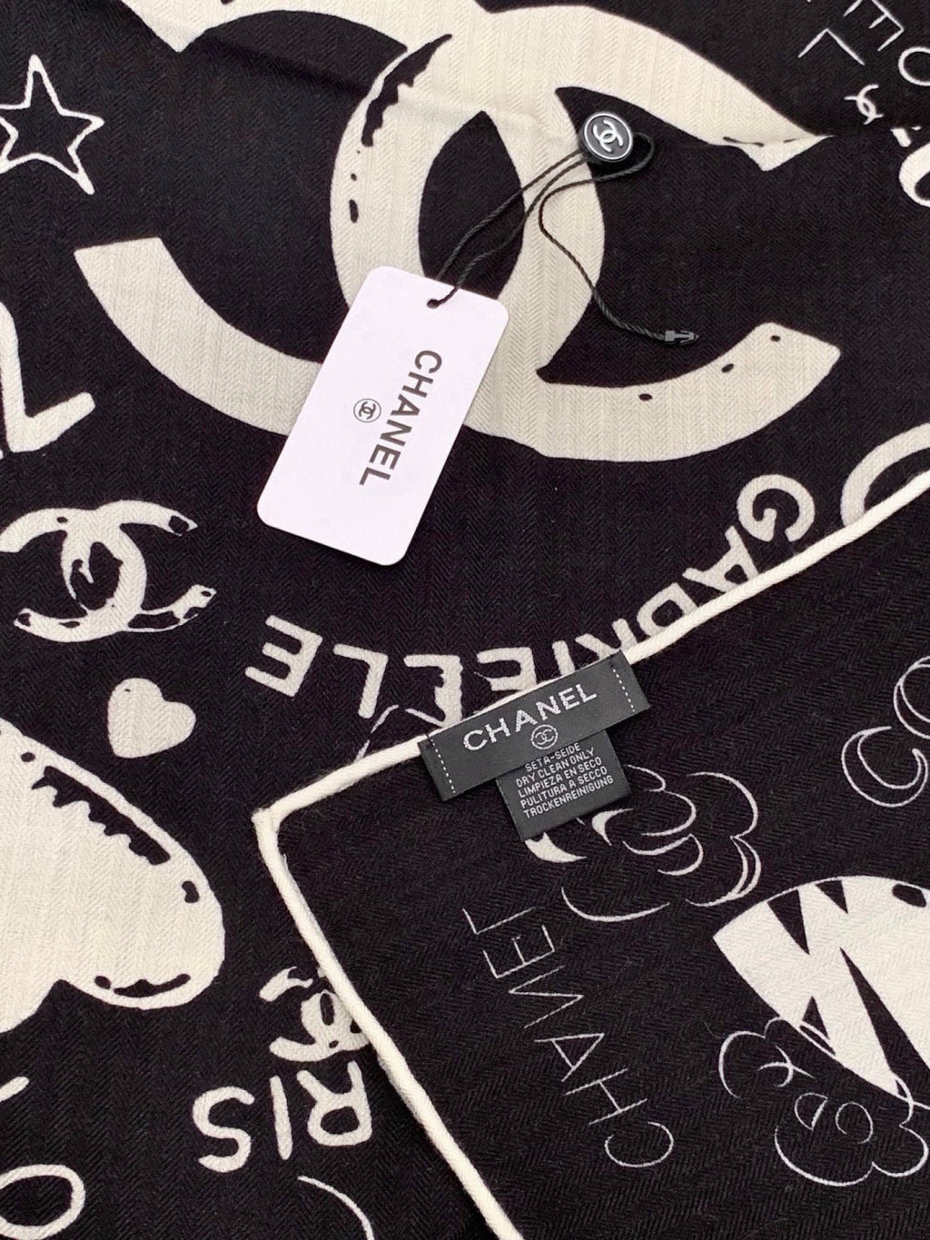 CHANEL 26S SCARF 135 IN CASHMERE AND SILK 307241