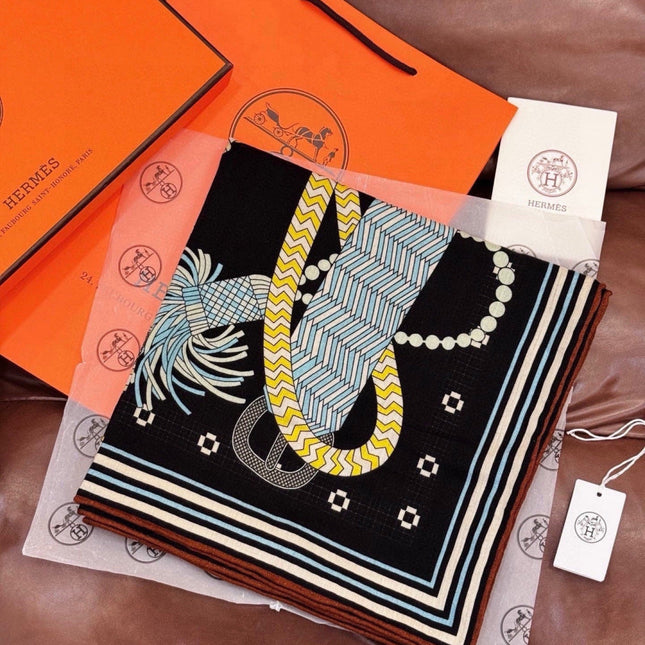 HERMES 26S PRINTED SQUARE SCARF 135 IN CASHMERE AND SILK 307244