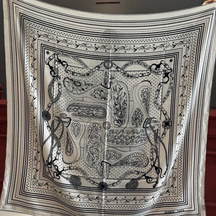 HERMES 26S PRINTED SQUARE SCARF 140 IN CASHMERE AND SILK 307278