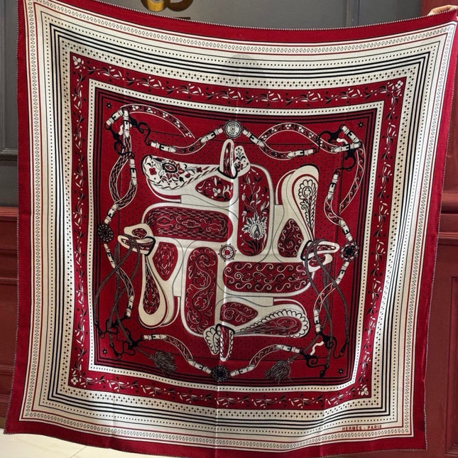 HERMES 26S PRINTED SQUARE SCARF 140 IN CASHMERE AND SILK 307279