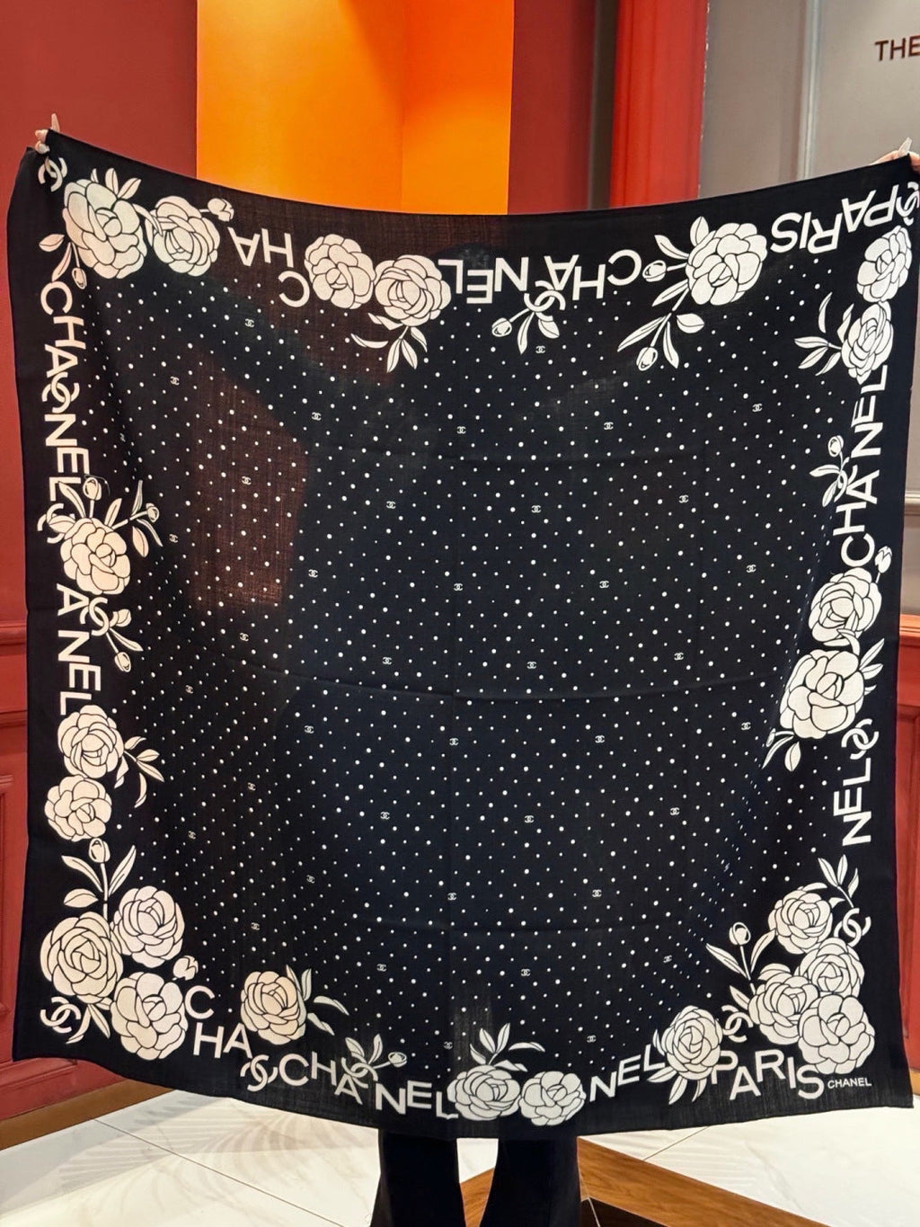 CHANEL 26S SCARF 140 IN CASHMERE AND SILK 309330