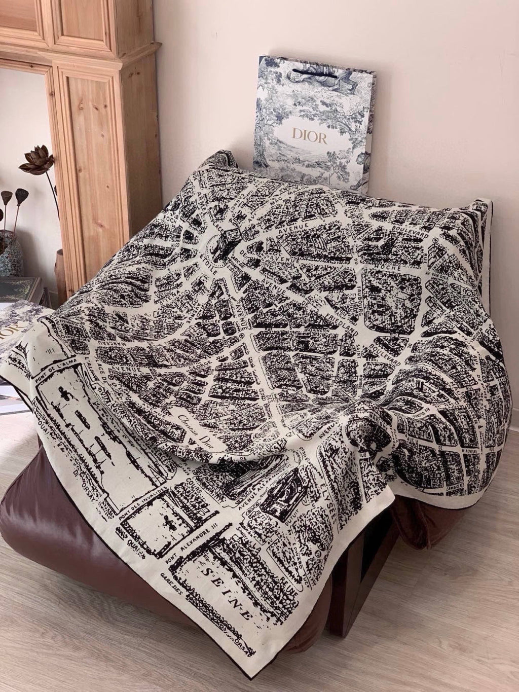 DIOR 26S SCARF 140CM IN SILK 309356