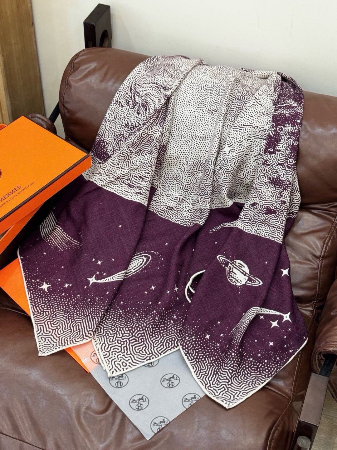 HERMES 26S PRINTED SQUARE SCARF 140 IN CASHMERE AND SILK 309360