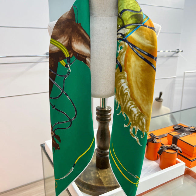 HERMES 26S PRINTED SQUARE SCARF 88 IN SILK 309924