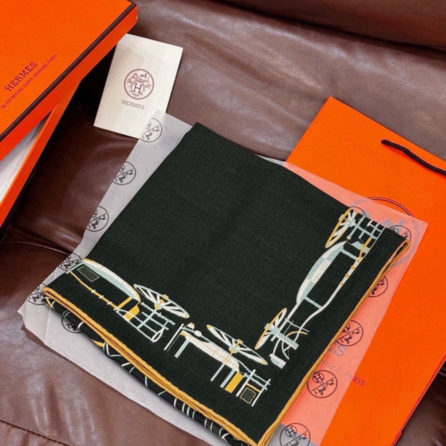 HERMES 26S PRINTED SQUARE SCARF 140 IN SILK 311928