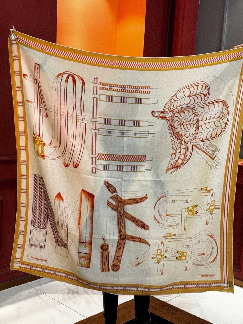 HERMES 26S PRINTED SQUARE SCARF 140 IN SILK 311955