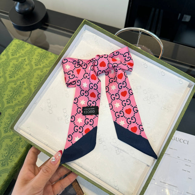 GUCCI 26S SCARF 120 IN SILK 290493