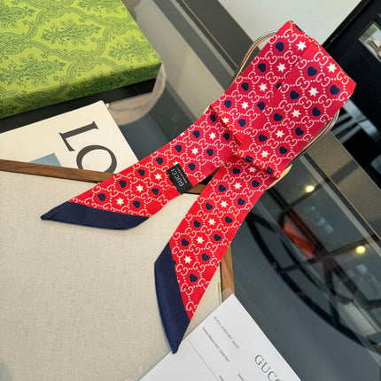 GUCCI 26S SCARF 120 IN SILK 290494