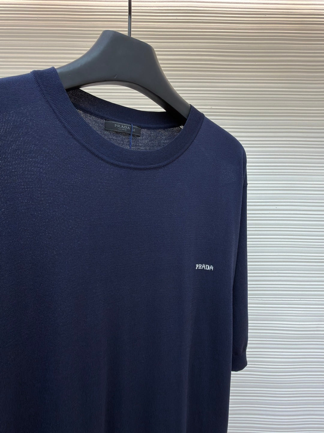 PRADA 26S SHORT-SLEEVED SWEATER STYLE 880
