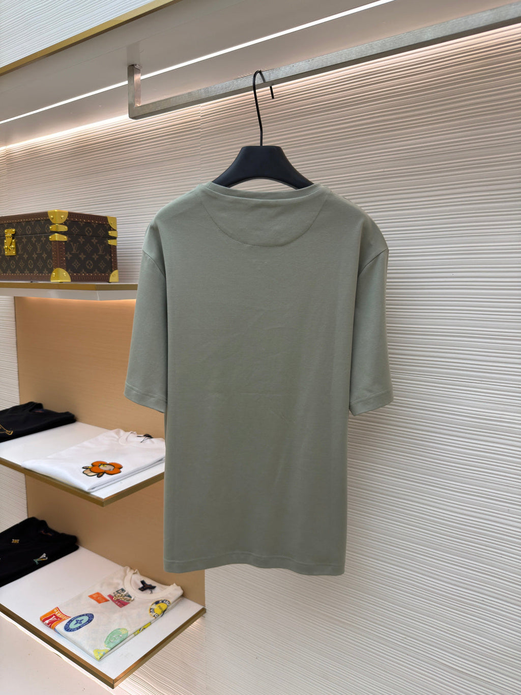 PRADA 26S T-SHIRT STYLE 877