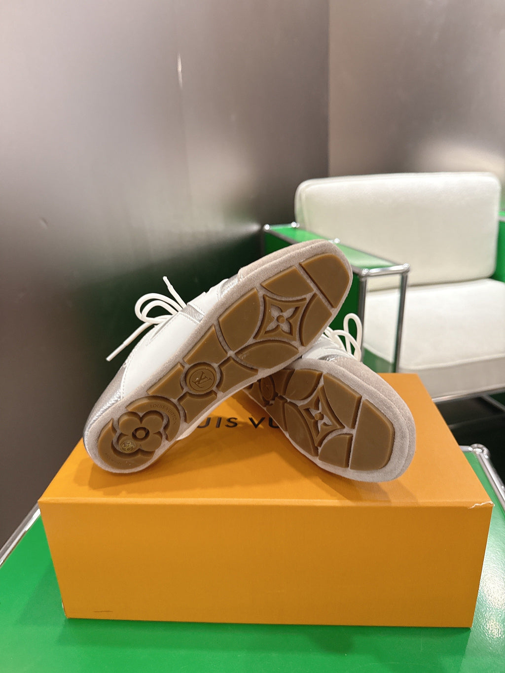 LV 26S MULE SNEAKERS IN SILVER LAMBSKIN AND BEIGE SUEDE