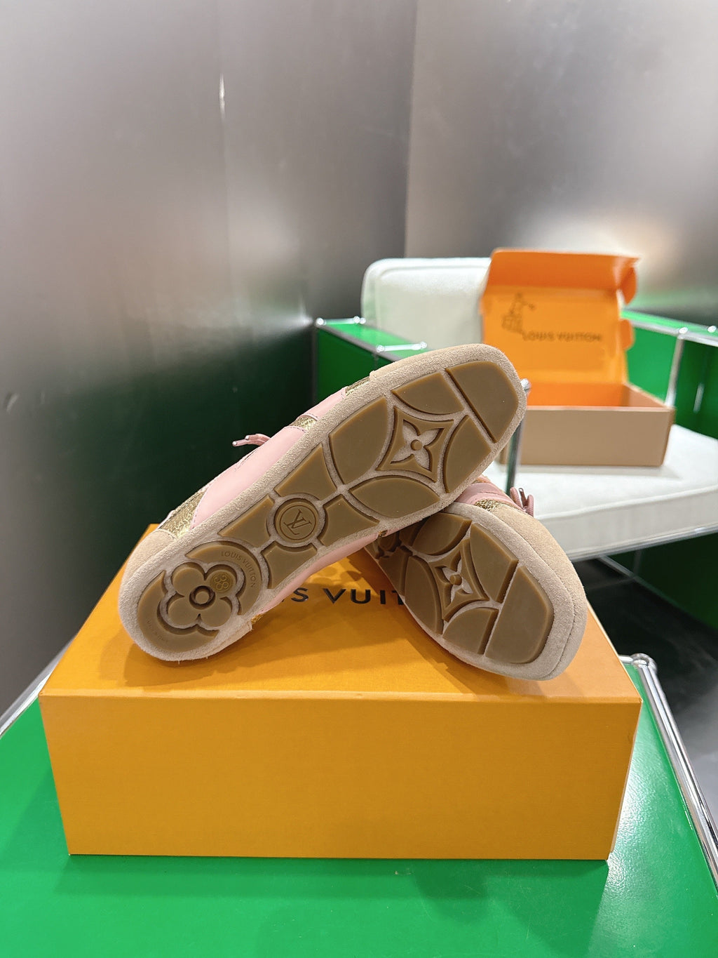 LV 26S SNEAKERS IN LIGHT PINK SUEDE AND GOLD LAMBSKIN WITH CHERRY CHARM