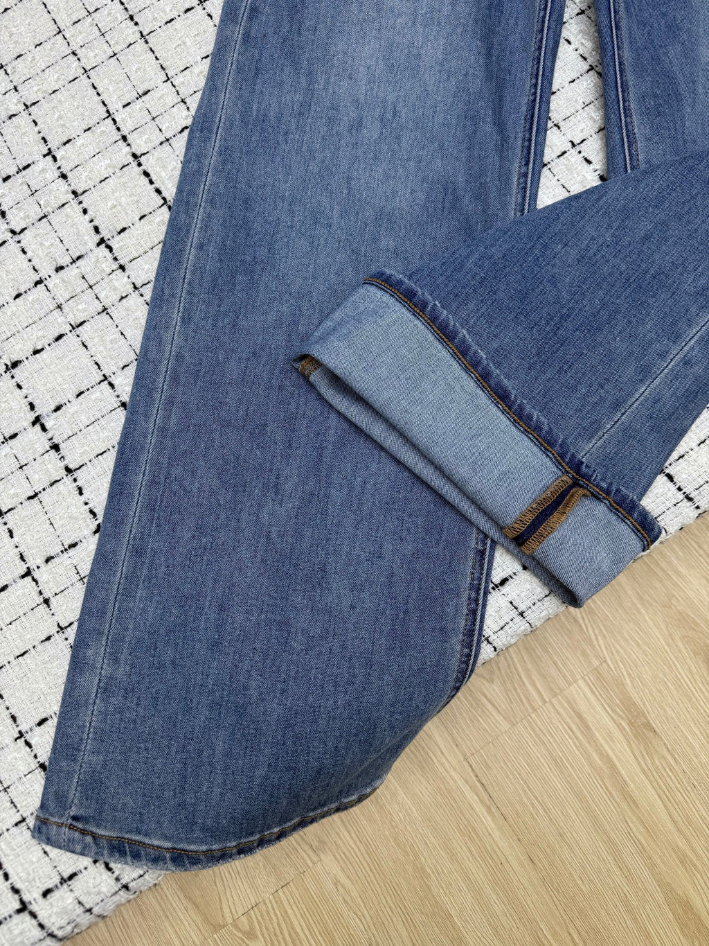 VALENTINO 26S STRAIGHT LEG JEANS 132