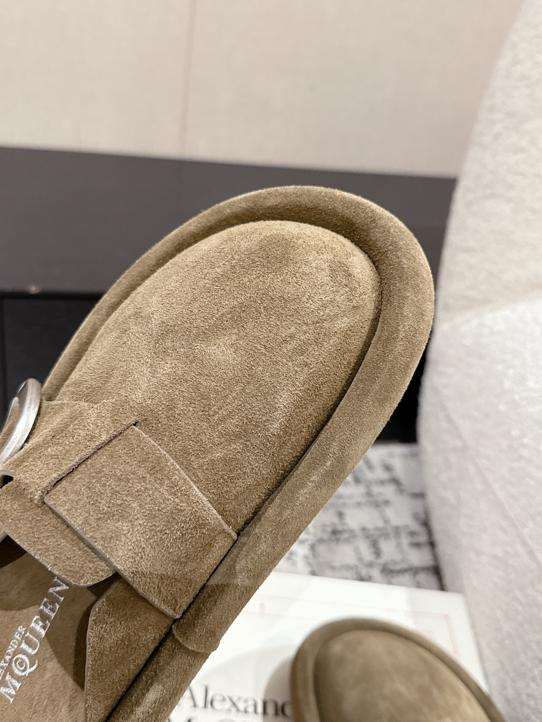 ARC CLOG MULES IN BROWN SUEDE