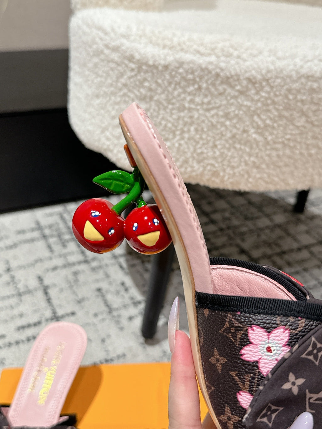 LV CHERRY HIGH HEELS 25S IN DARK BROWN AND PINK CALFSKIN WITH BOW STYLE 16