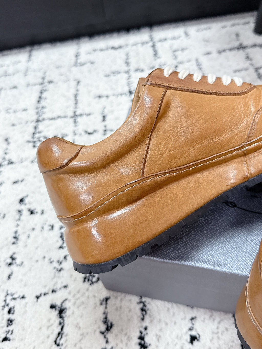 PRADA 26S SNEAKERS IN GOLDEN BROWN SHINY CALFSKIN