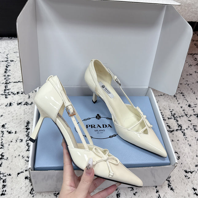 PRADA 26S POINTED-TOE HIGH HEELS 75MM IN IVORY WHITE PATENT CALFSKIN WITH BOW